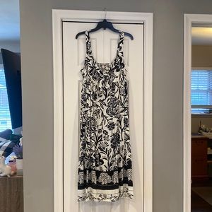 Knox Rose black & white floral dress